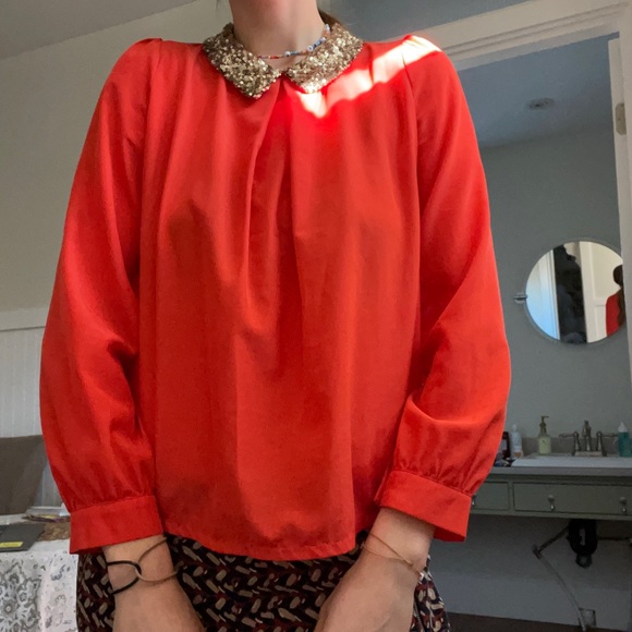 Orange shirt with a sequinned collar - Picture 3 of 3
